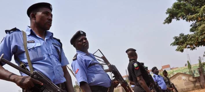 Νιγηρία: Δύο ιερείς και 16 πιστοί νεκροί σε επίθεση ενόπλων εναντίον εκκλησίας